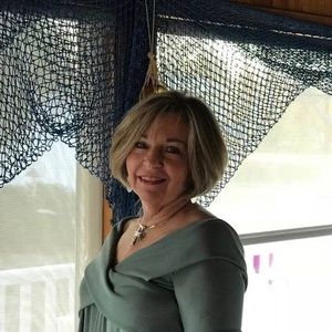 Meet your Posher, Vickie